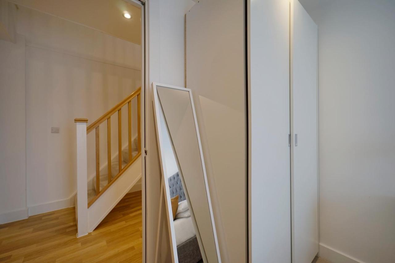 Modern 2 Bed Apartment With Juliet Balcony - Dhb Stays ลีดส์ ภายนอก รูปภาพ