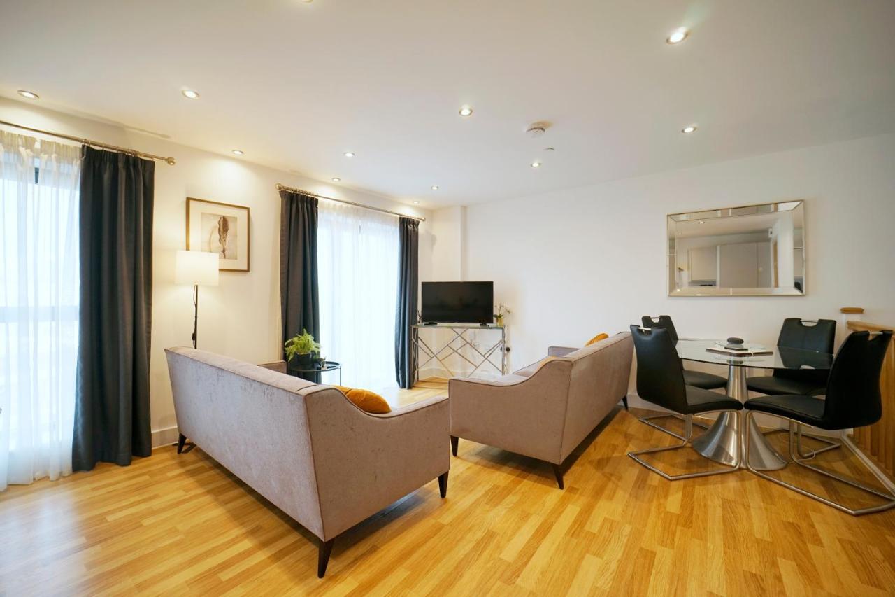 Modern 2 Bed Apartment With Juliet Balcony - Dhb Stays ลีดส์ ภายนอก รูปภาพ